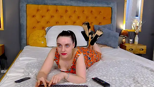 Jessica_White_ Chat XXX in diretta