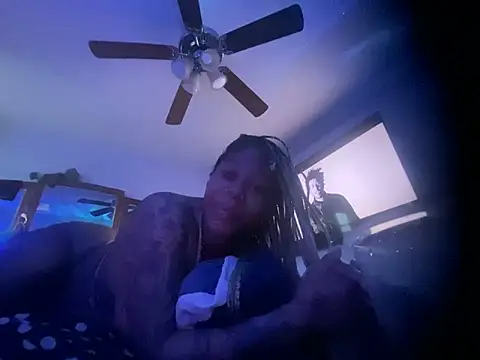 Heavens_NativeGuyn Live XXX chat