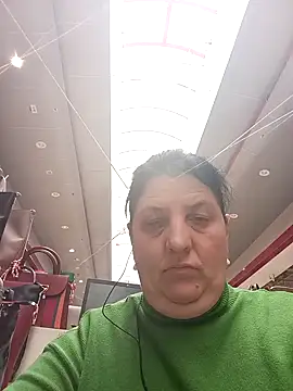 Chatroom XXX en direct de RidemerafSuzana