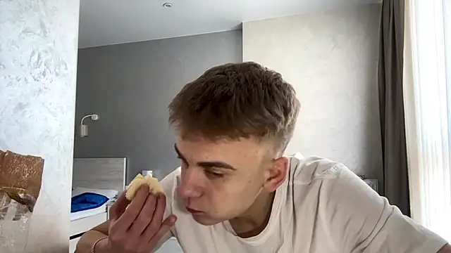 SoloFury – webcam-show