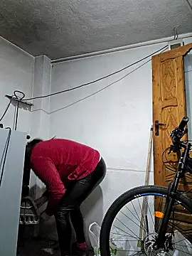 IsabelleCraft's Live XXX Chat