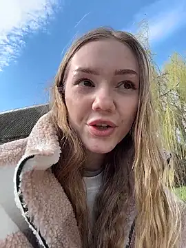 Živý XXX chat MilaMoone