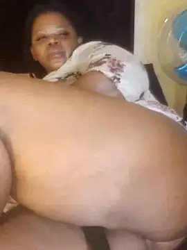 XXX chat uživo modela freakycoco81