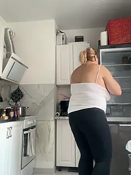 LanaSoftt's Live XXX Chat