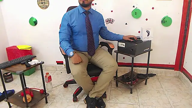 دردشة KalethBigDick الجنسية المباشرة