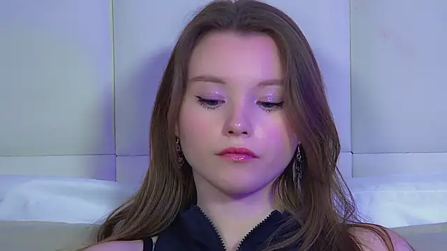 Chat +18 de KeiraAsti ao vivo