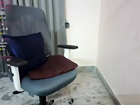 Spit_queen_ live XXX chat