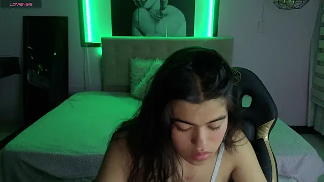 Katia_pretty_x's Live XXX Chat