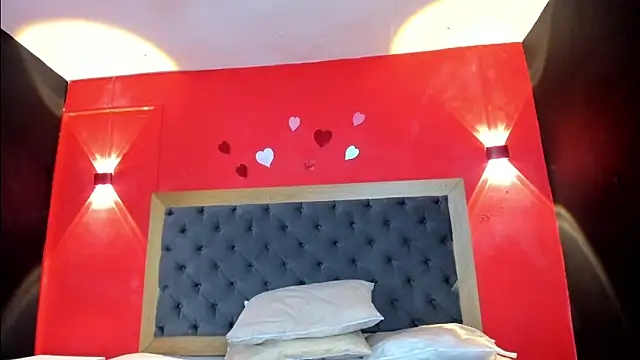 Živý XXX chat YayaHilton