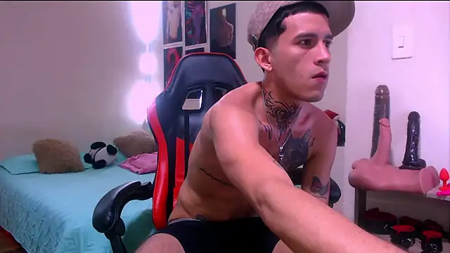 Онлайн чат XXX dilan_abraham12