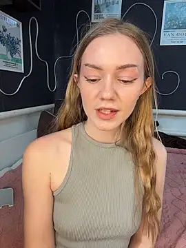 MilaMoone's Live XXX Chat