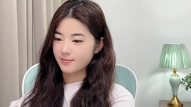 Nicole20266 现场XXX聊天