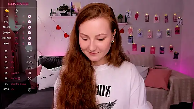 XXX chat uživo modela velvet_cherry_