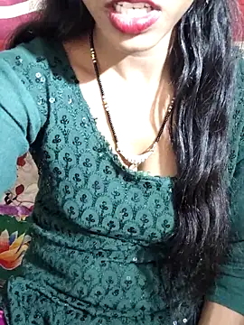 XXX chat uživo modela Itz_Aisha__