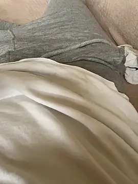 Emirr10 Pertunjukan Webcam