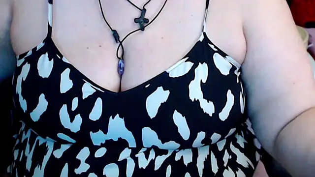 XXX chat uživo modela mayasmith