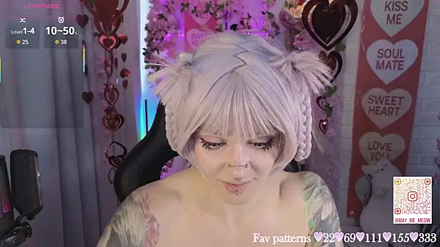 Mee-Meow: онлайн-секс-чат