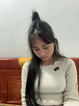 LittleSun_ Adlı Modelin Canlı XXX Sohbeti