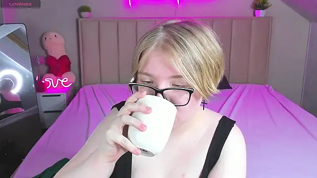 Lauraaa_Smith Live XXX-chat