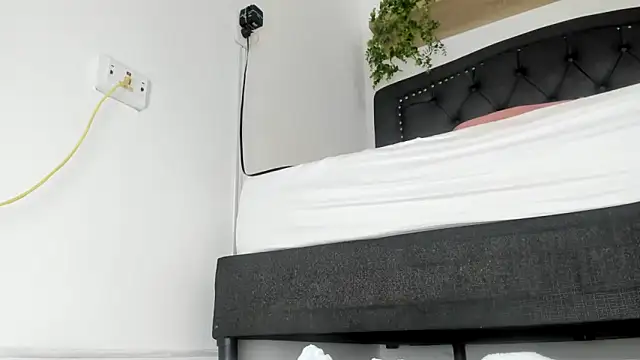 Czat XXX na żywo – sahara1802