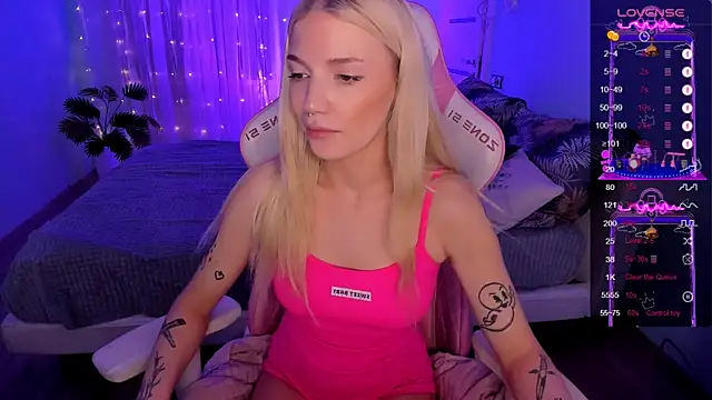 AnyaTaylor_: απευθείας συνομιλία ΧΧΧ