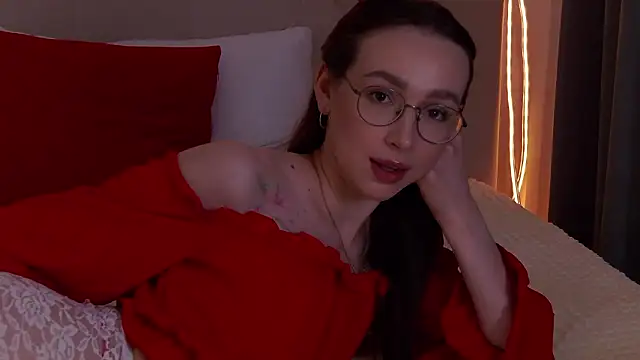 Chat +18 de Emily_Simon ao vivo