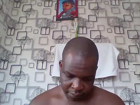 Chumba_001 在線直播表演