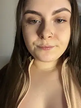 Lovely_Waifu Show in webcam