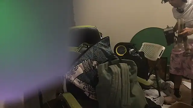 KungFuPanda001: διαδικτυακό σόου στην κάμερα