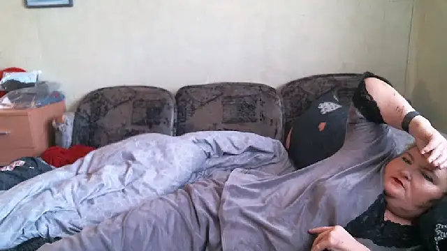 Lana555: онлайн-секс-чат