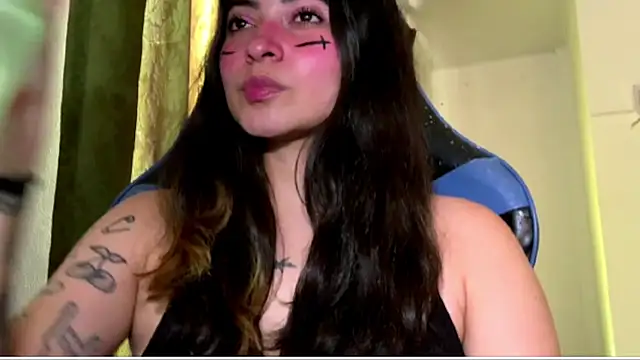 Annagoth_: онлайн-секс-чат