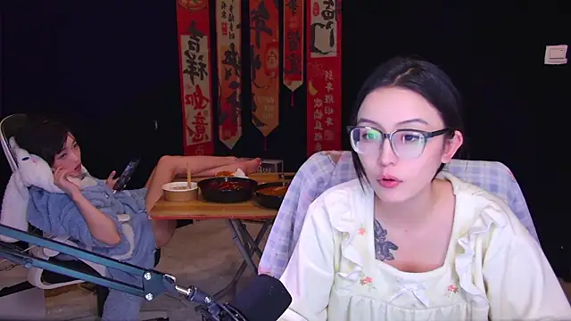 Wik-yibao Webcam Show