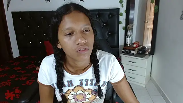 Luna_Ebony_ Live XXX-chat