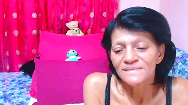 SLUTTYROXY's Live XXX Chat