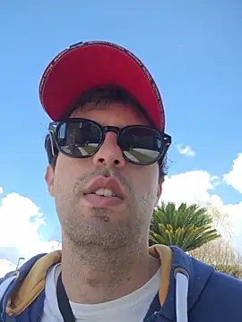 Chat XXX ao vivo de RikCum4u