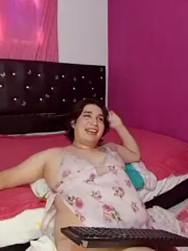 Chatroom XXX en direct de Kaissydoll