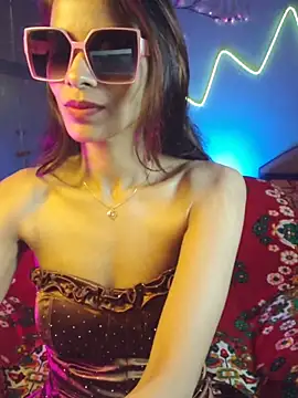 Ivy_the_goddess: διαδικτυακό σόου στην κάμερα