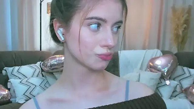 Erica_Kiss Chat XXX in diretta