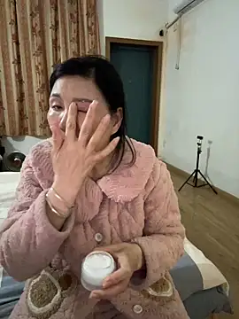 xiiuuff18 Show Webcam