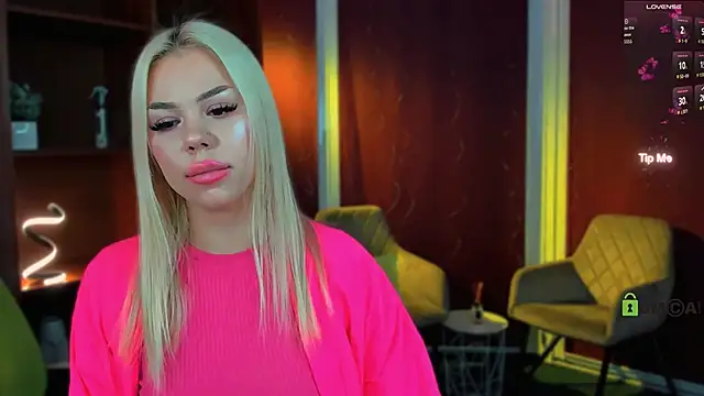 mila_glow1 Adlı Modelin Canlı XXX Sohbeti