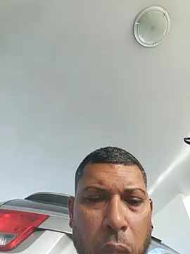 tropikboy's Live XXX Chat