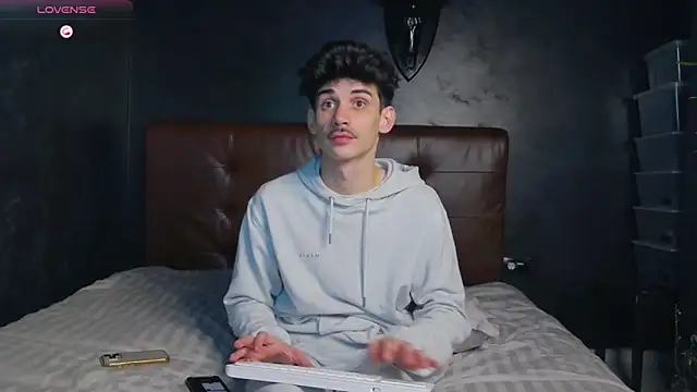 DanielCrush1's Live XXX Chat