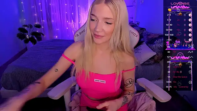 Chat XXX en directo de AnyaTaylor_