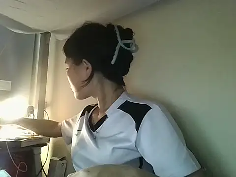 Chat +18 de Be-MyMy ao vivo