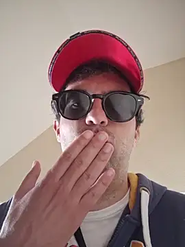 Živý XXX chat RikCum4u