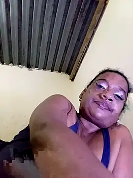 MiZzCreator: онлайн-секс-чат