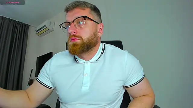 Findom_guyのライブXXXチャット