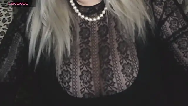 NimphoteaseのライブXXXチャット