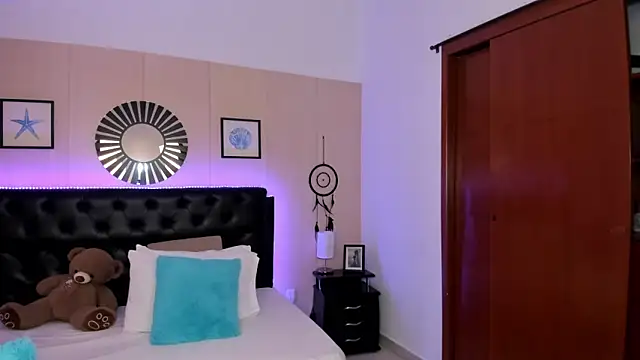 LolaVillalobos Chat XXX live