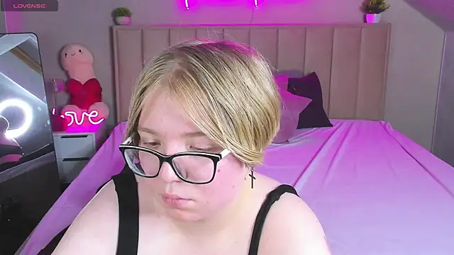 Chat XXX en directo de Lauraaa_Smith